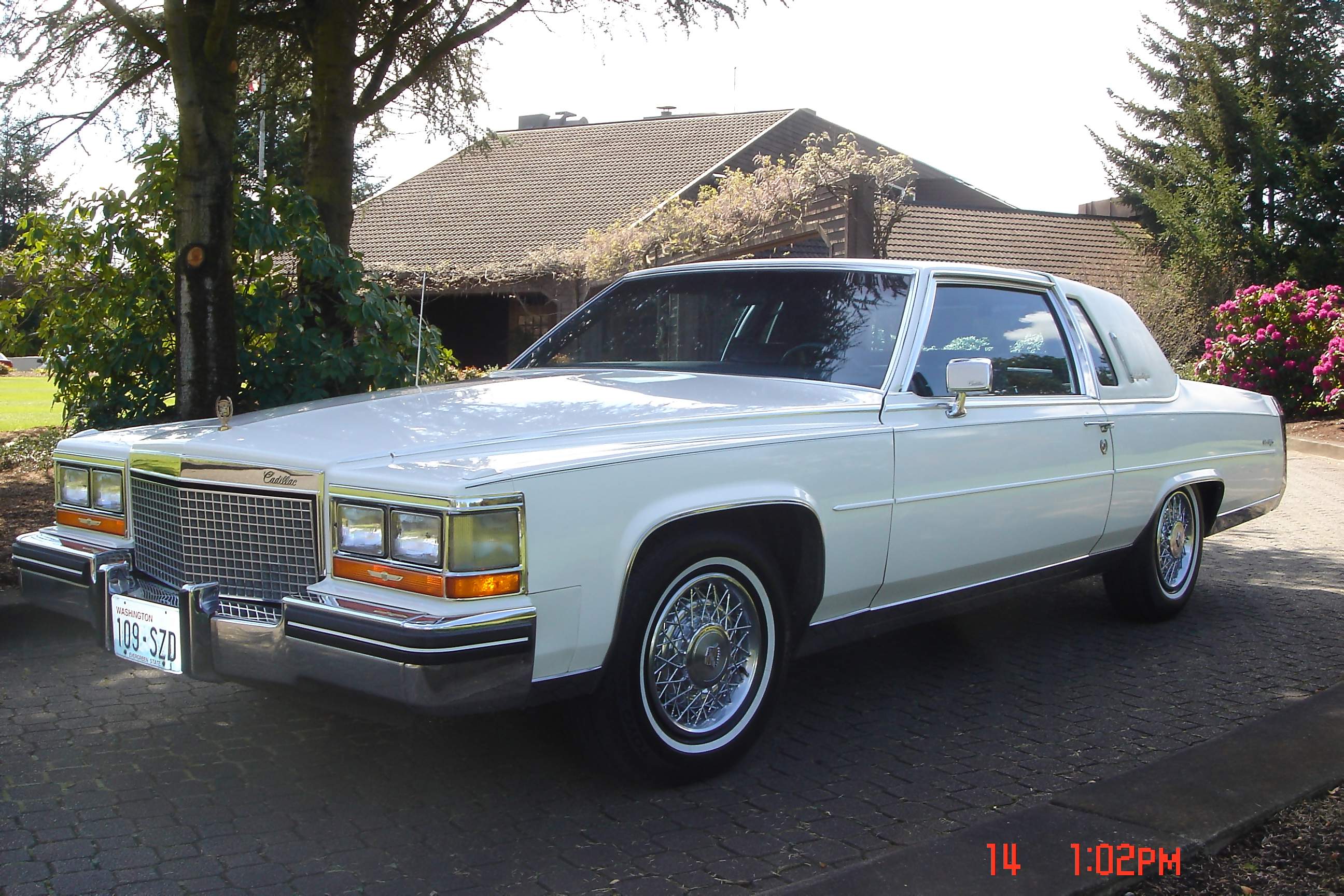 1985 cadillac brougham